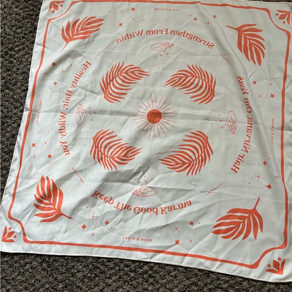 Fable and Mane Scarf - Picture 4 of 4